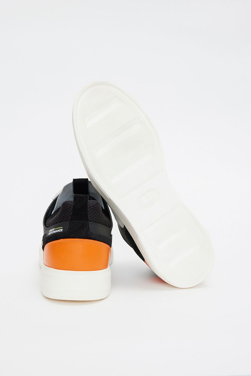 Tênis Stride Fusion Preto Com Laranja