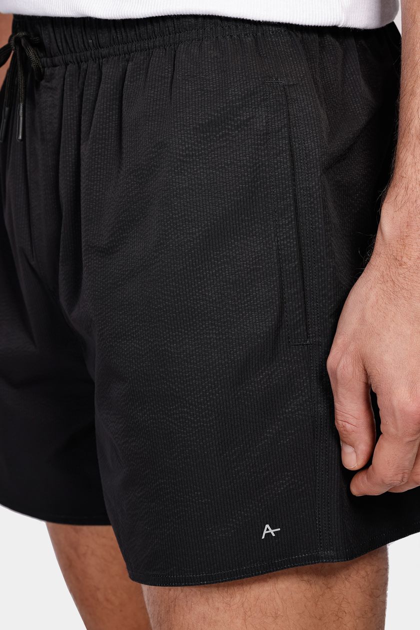 Shorts de Elástico Liso Maquinetado Preto
